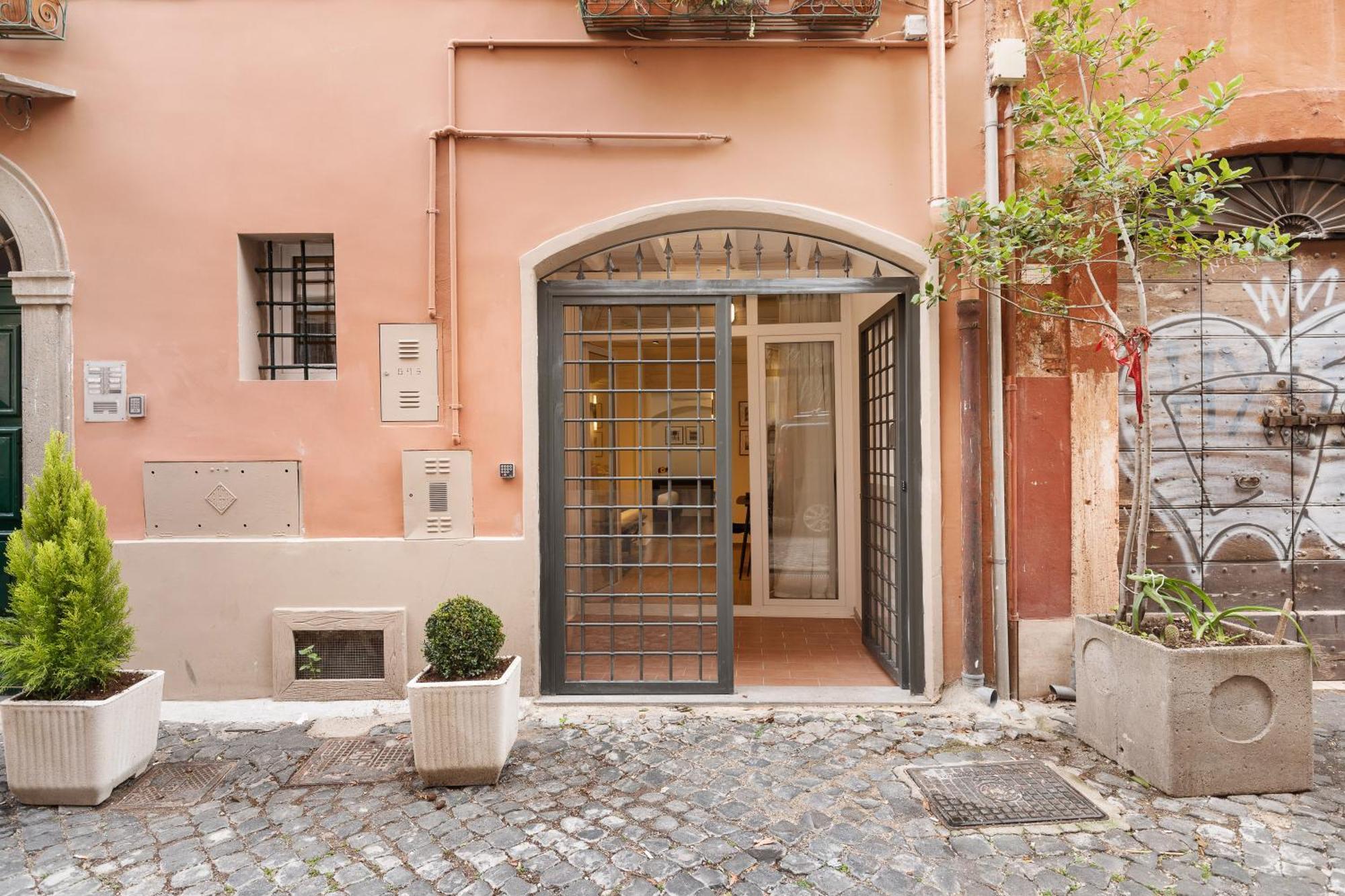 Leopardo Boutique Apartment In Trastevere Róma Kültér fotó